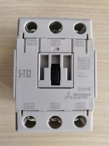 CONTACTOR MITSUBISHI 3P 32A ( S-T32 )
